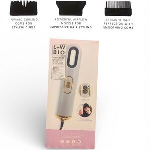 Lux & Willow Blowdryer with Combs